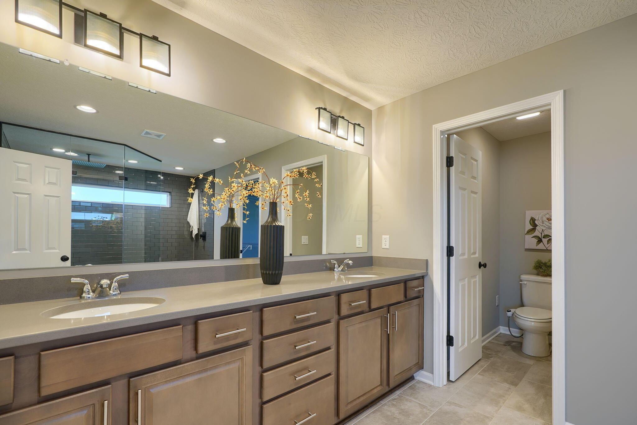 5511 Timber Heights Lane, Grove City, Ohio image 28