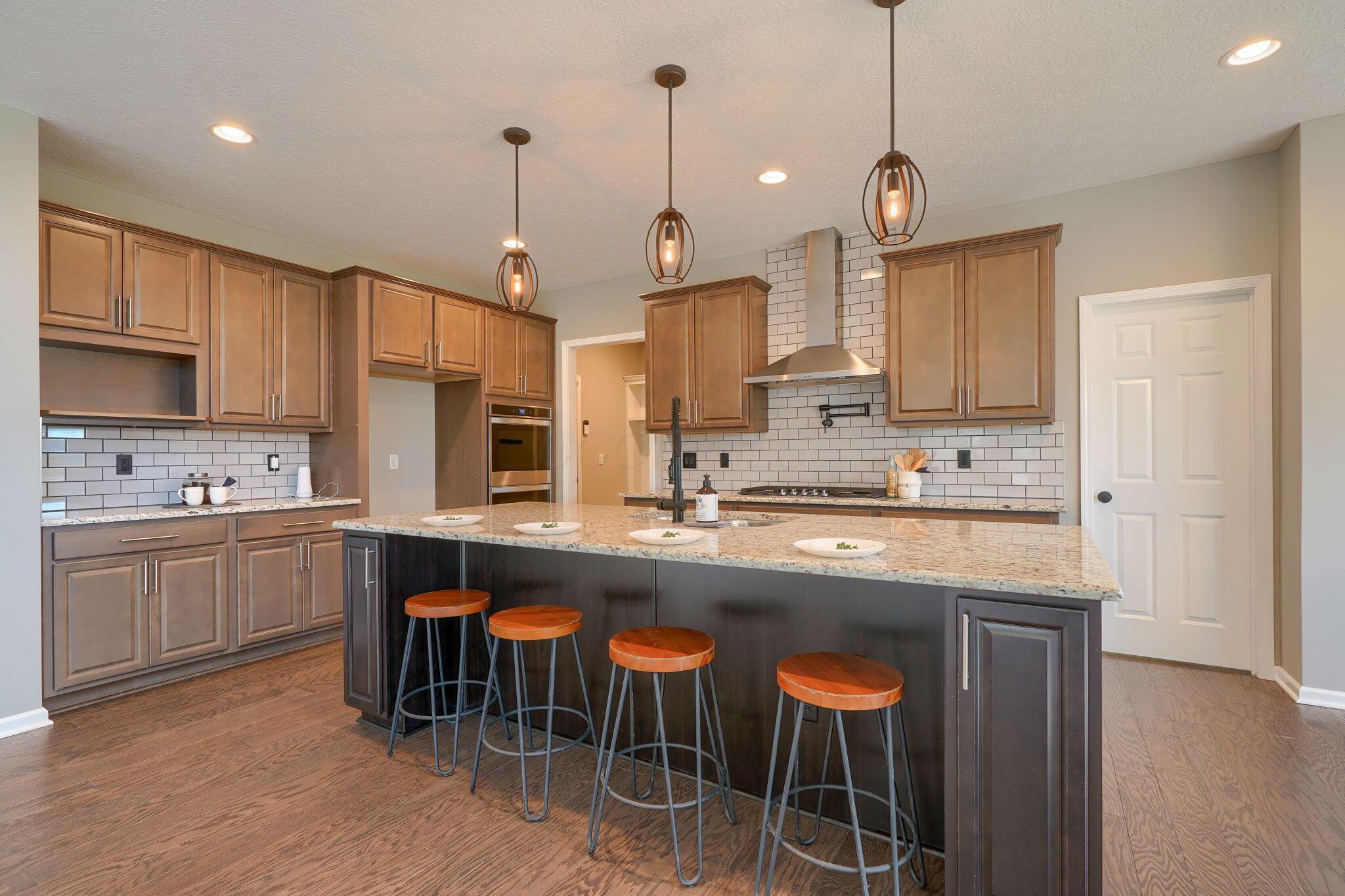 5511 Timber Heights Lane, Grove City, Ohio image 4