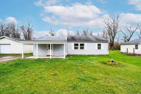 Photo of 4975 Selma Pike, Springfield, OH 45502 (MLS # 226009604)