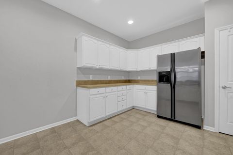 Tiny photo for 6214 Brickside Drive 24 #24, New Albany, OH 43054 (MLS # 225039522)