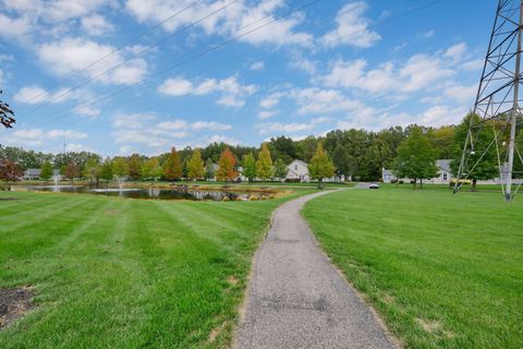 Tiny photo for 6214 Brickside Drive 24 #24, New Albany, OH 43054 (MLS # 225039522)
