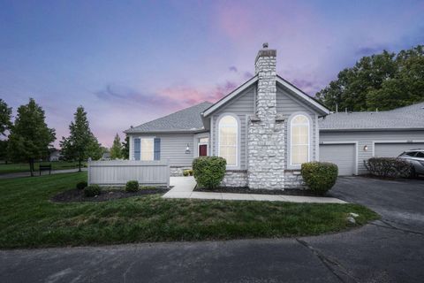 Tiny photo for 6214 Brickside Drive 24 #24, New Albany, OH 43054 (MLS # 225039522)