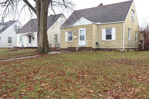 Photo of 811 Chestershire Road, Columbus, OH 43204 (MLS # 226007239)