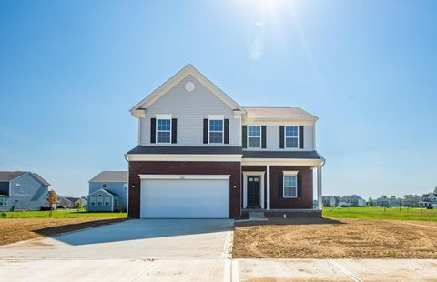 Photo of 4370 Pummelo Drive, Grove City, OH 43123 (MLS # 225028212)