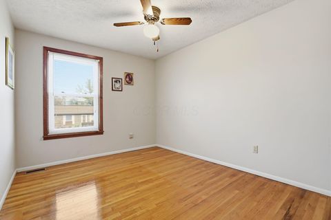 Tiny photo for 8629 Canyon Cove Road, Galloway, OH 43119 (MLS # 225045559)