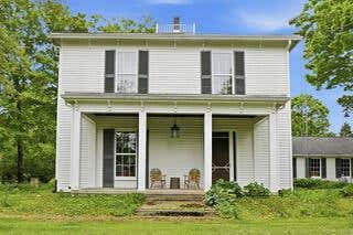 Homes For Sale - 326 College Street<br/> Urbana, OH 43078