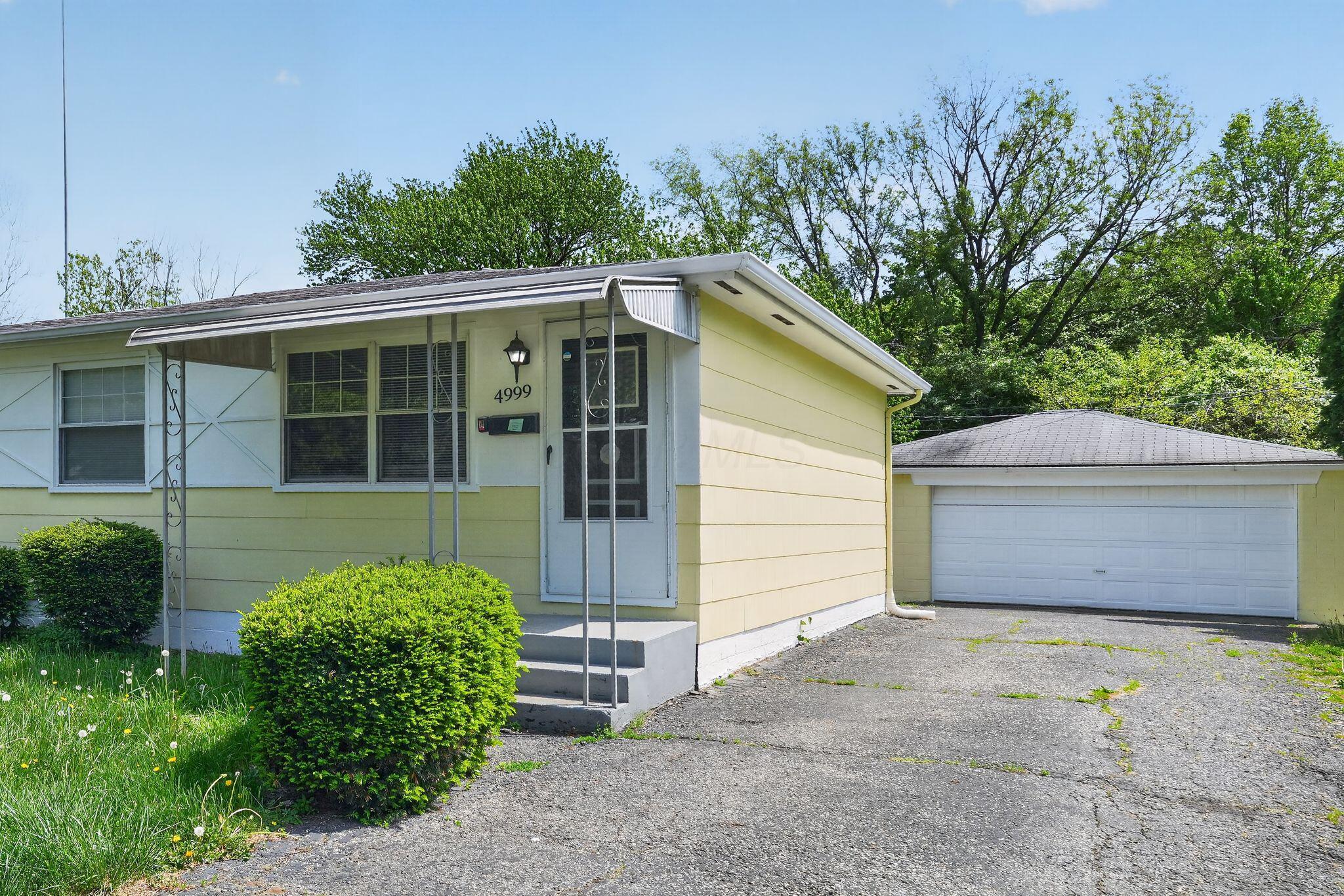 4999 E Majestic Drive E