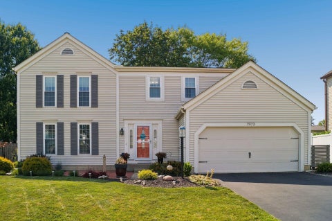 Photo of 7973 Brookpoint Place, Westerville, OH 43081 (MLS # 226030378)
