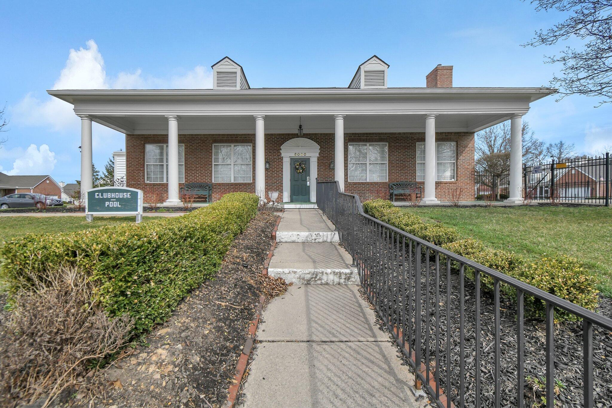 5882 Oak Path Lane, Columbus, Ohio image 25