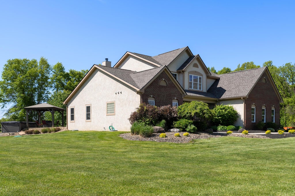Photo of 12858 Woodtown Road, Galena, OH 43021 (MLS # 226016591)