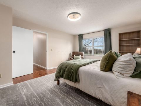 Tiny photo for 6876 Spruce Pine Drive, Columbus, OH 43235 (MLS # 225046123)