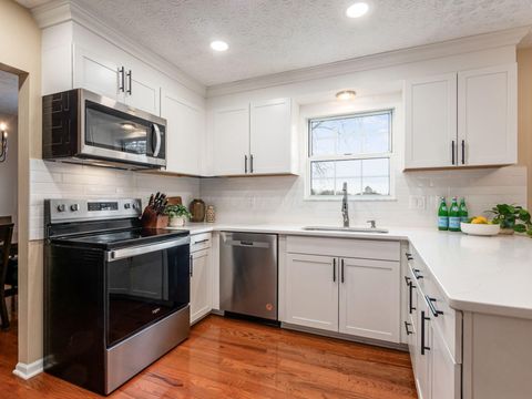 Tiny photo for 6876 Spruce Pine Drive, Columbus, OH 43235 (MLS # 225046123)