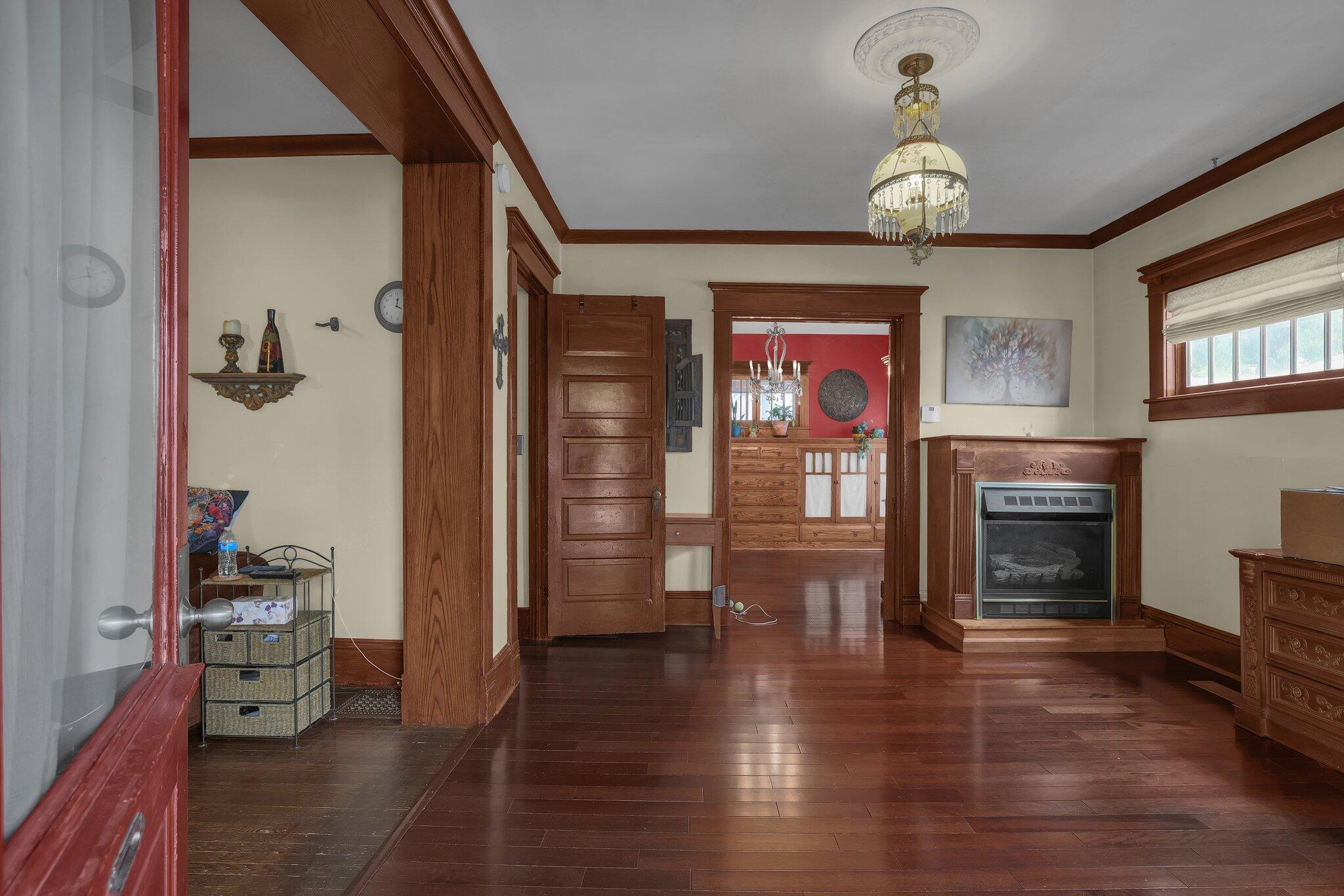 132 Orange Street, Galion, Ohio image 3