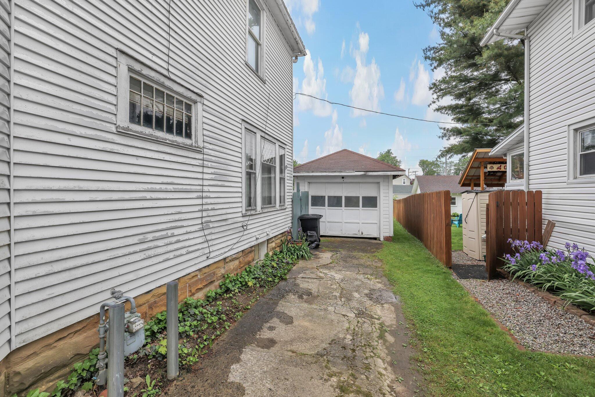 132 Orange Street, Galion, Ohio image 32