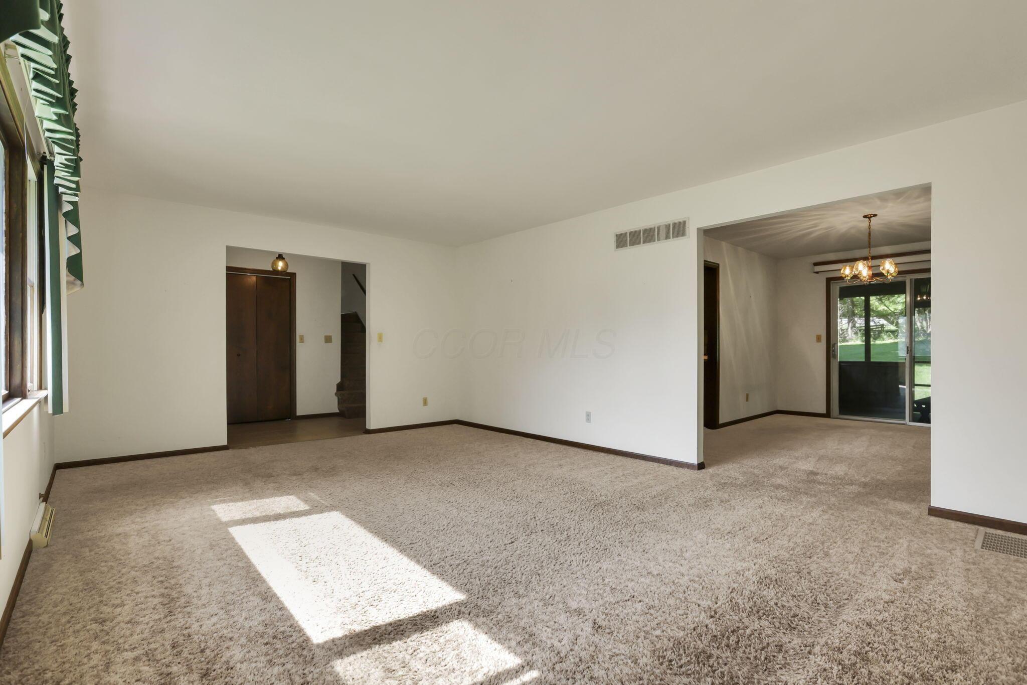 314 E Woodside Drive