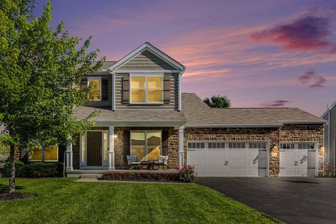 Photo of 1818 Stargrass Avenue, Grove City, OH 43123 (MLS # 226020336)