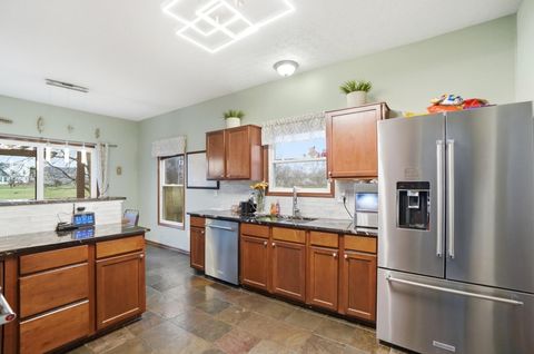 Tiny photo for 794 Odevene Way, Delaware, OH 43015 (MLS # 225045350)