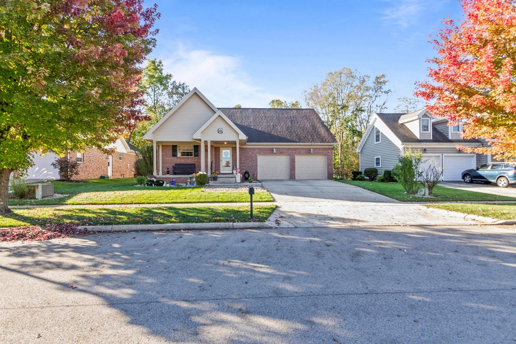 Photo of 617 Donnelly Avenue, Springfield, OH 45503 (MLS # 226040133)