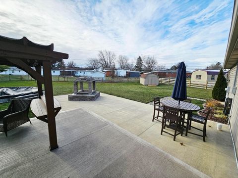 Tiny photo for 1311 Reservoir Court, Washington Court House, OH 43160 (MLS # 225045112)