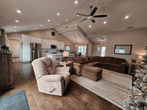 Tiny photo for 1311 Reservoir Court, Washington Court House, OH 43160 (MLS # 225045112)