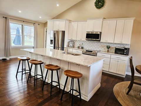 Tiny photo for 1311 Reservoir Court, Washington Court House, OH 43160 (MLS # 225045112)