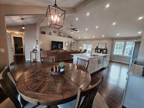 Tiny photo for 1311 Reservoir Court, Washington Court House, OH 43160 (MLS # 225045112)