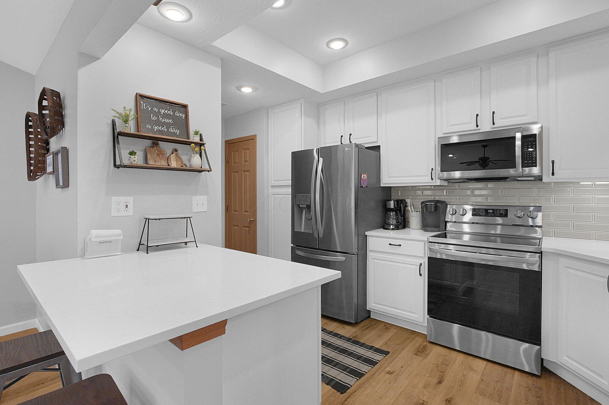 594 Piney Glen Drive, Columbus, Ohio image 16