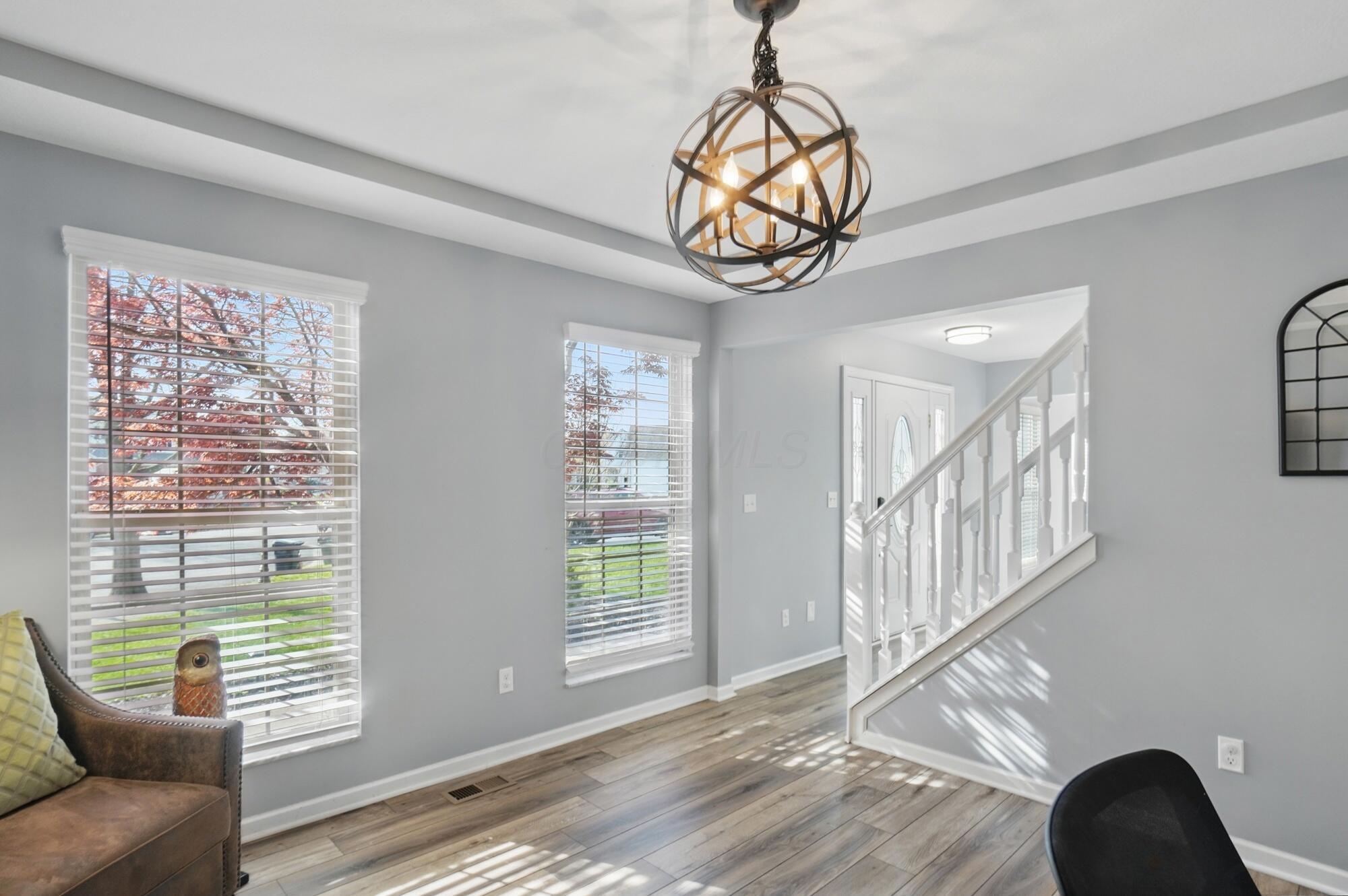 4365 Wicken Court, Hilliard, Ohio image 6