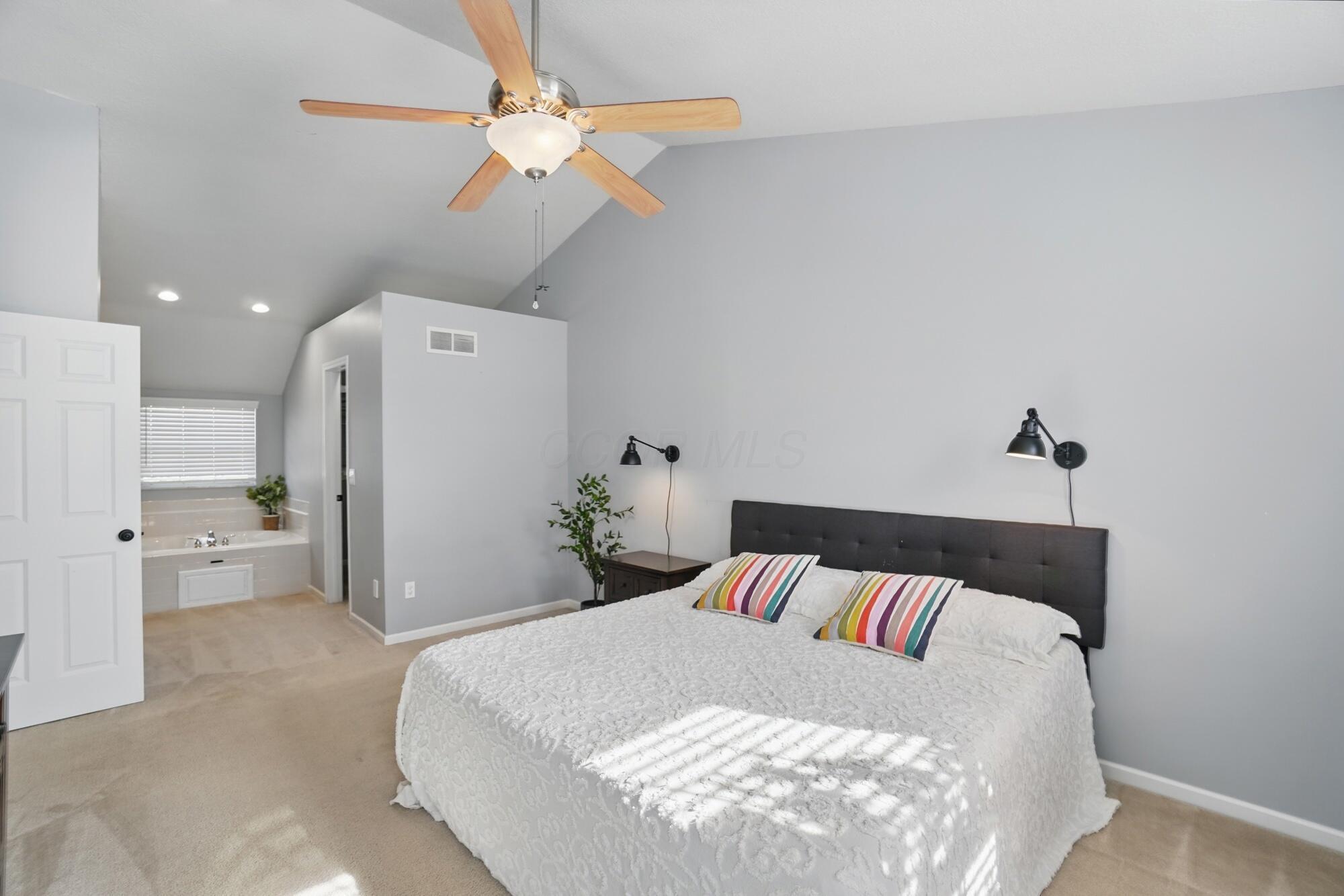 4365 Wicken Court, Hilliard, Ohio image 31