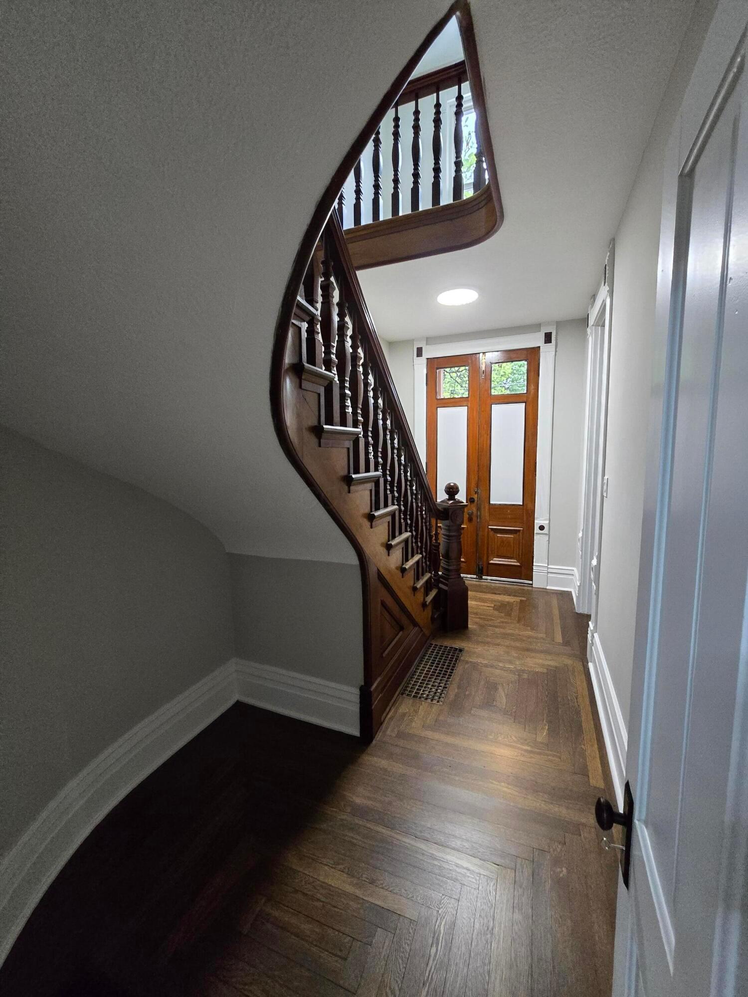 242 W Locust Street, Newark, Ohio image 14