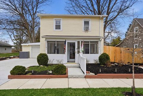 Photo of 130 2nd Street, Marysville, OH 43040 (MLS # 226009108)