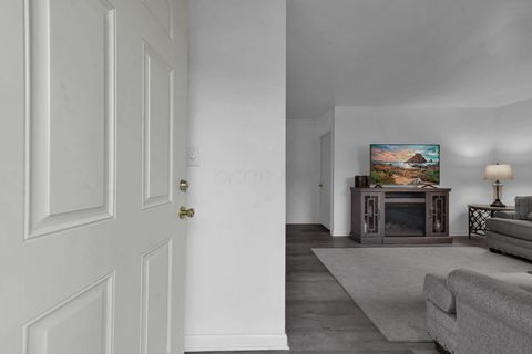 Tiny photo for 3069 Southfield Drive, Columbus, OH 43207 (MLS # 226014764)