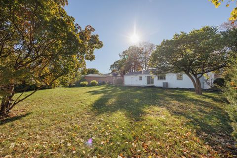 Tiny photo for 3296 Leighton Road, Columbus, OH 43221 (MLS # 225039556)