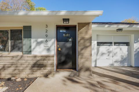 Tiny photo for 3296 Leighton Road, Columbus, OH 43221 (MLS # 225039556)