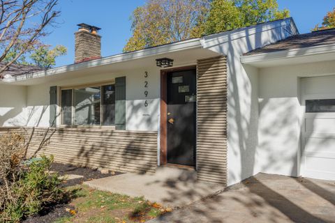 Tiny photo for 3296 Leighton Road, Columbus, OH 43221 (MLS # 225039556)