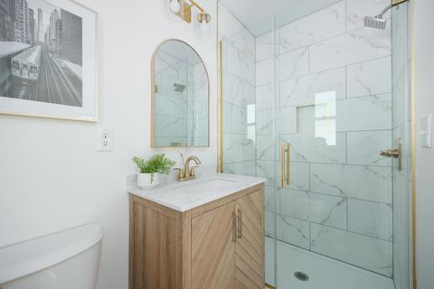 Tiny photo for 3296 Leighton Road, Columbus, OH 43221 (MLS # 225039556)