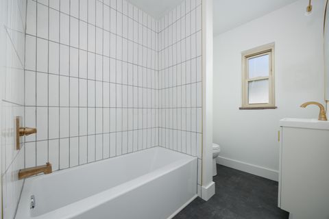 Tiny photo for 3296 Leighton Road, Columbus, OH 43221 (MLS # 225039556)