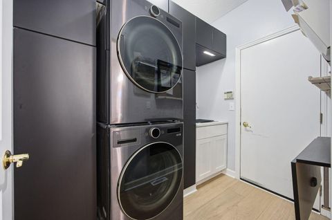 Tiny photo for 7314 Winnipeg Drive, Dublin, OH 43016 (MLS # 225044539)