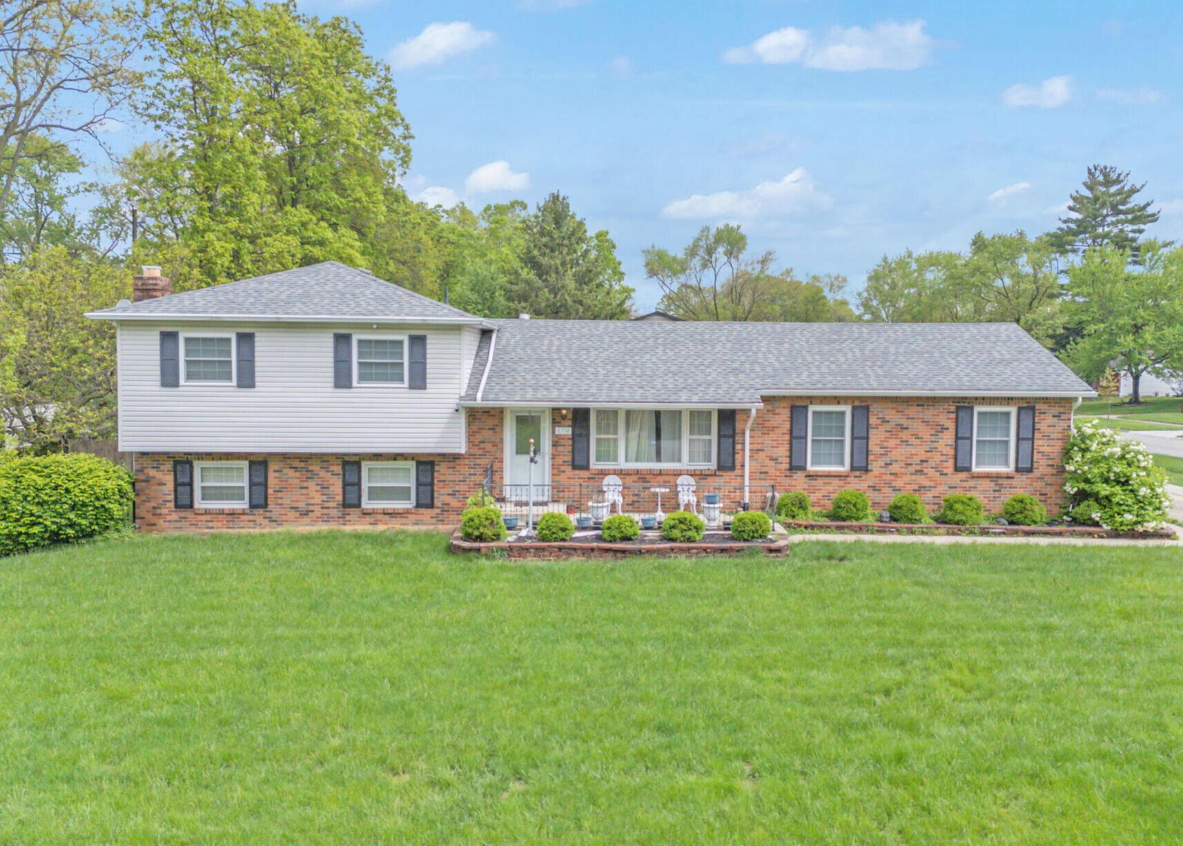 6374 Balsam Drive, Reynoldsburg, Ohio image 1