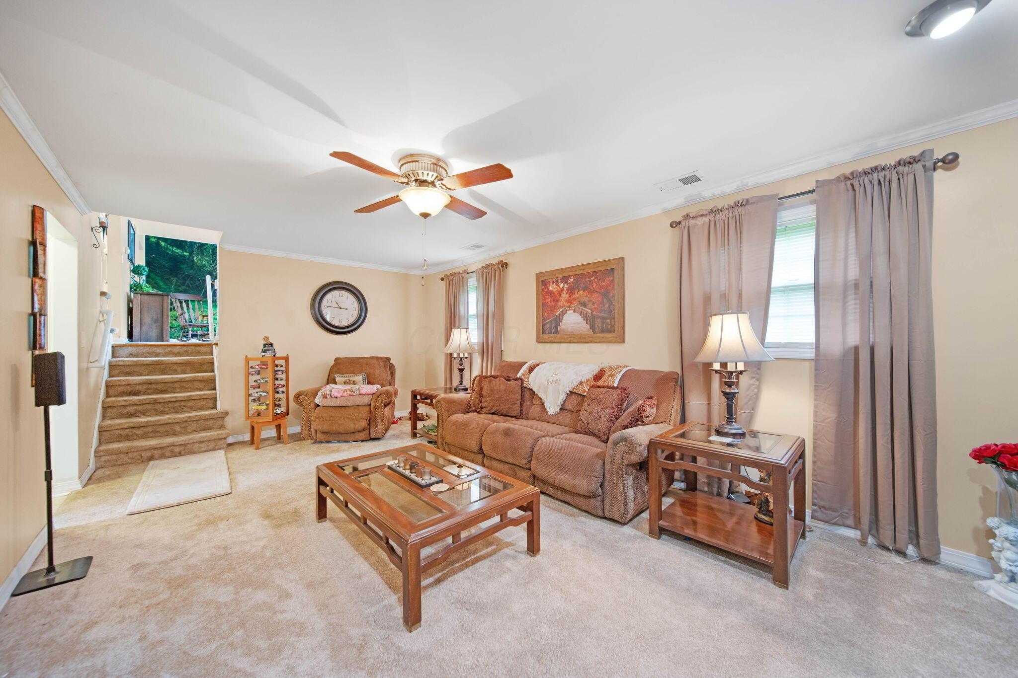 6374 Balsam Drive, Reynoldsburg, Ohio image 9