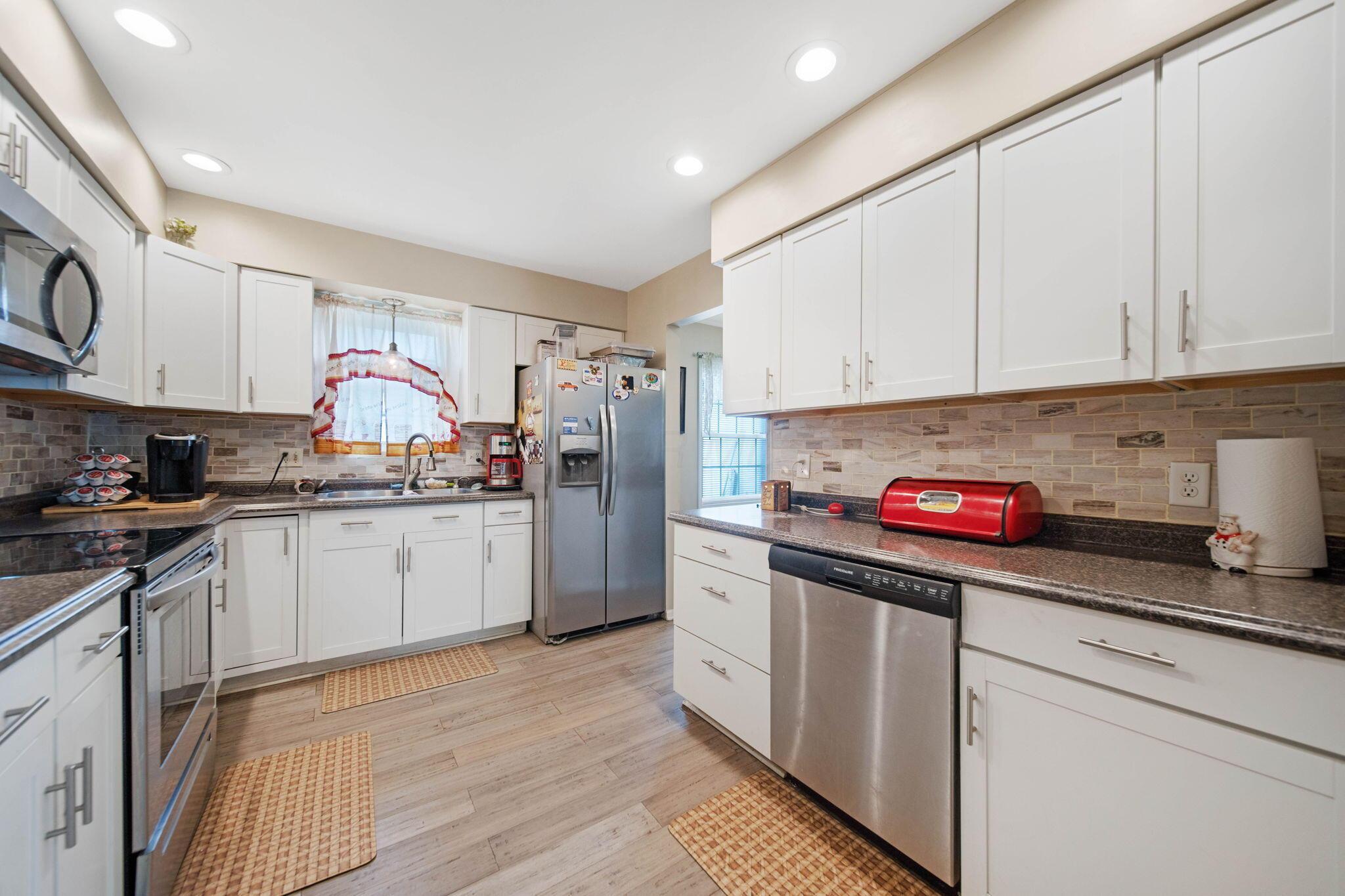 6374 Balsam Drive, Reynoldsburg, Ohio image 13