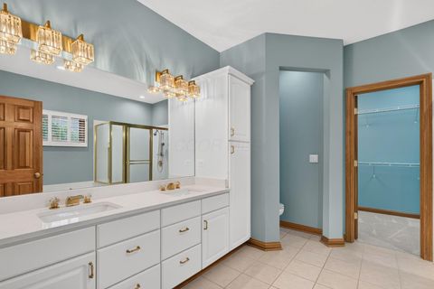 Tiny photo for 895 Linworth Village Drive, Columbus, OH 43235 (MLS # 226025764)