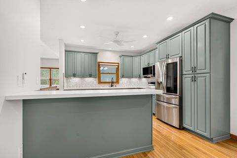 Tiny photo for 895 Linworth Village Drive, Columbus, OH 43235 (MLS # 226025764)