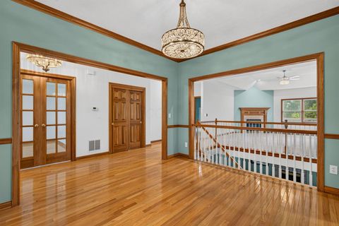 Tiny photo for 895 Linworth Village Drive, Columbus, OH 43235 (MLS # 226025764)