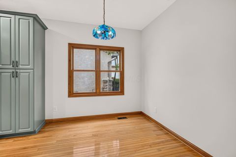 Tiny photo for 895 Linworth Village Drive, Columbus, OH 43235 (MLS # 226025764)