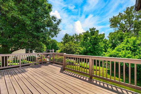 Tiny photo for 895 Linworth Village Drive, Columbus, OH 43235 (MLS # 226025764)