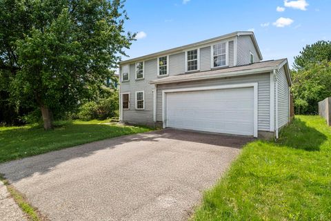 Photo of 2983 Castlebrook Avenue, Hilliard, OH 43026 (MLS # 226015175)