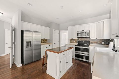 Tiny photo for 2715 Tucker Trail, Lewis Center, OH 43035 (MLS # 226006544)