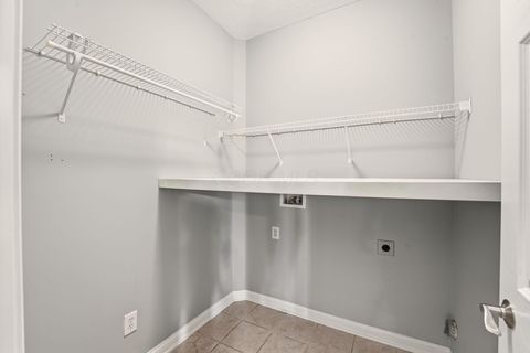 Tiny photo for 2715 Tucker Trail, Lewis Center, OH 43035 (MLS # 226006544)