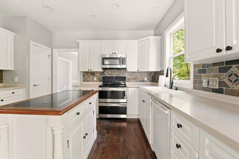 Tiny photo for 2715 Tucker Trail, Lewis Center, OH 43035 (MLS # 226006544)